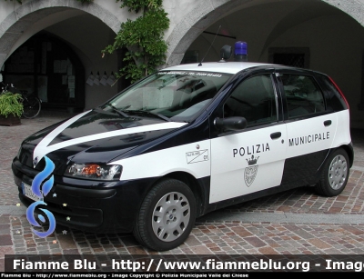 Fiat Punto II serie
Polizia Municipale Consorzio Valle del Chiese
Parole chiave: Fiat Punto_IIserie PM_Consorzio_Valle_del_Chiese