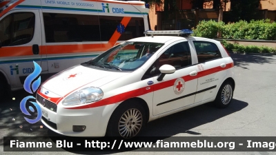 Fiat Grande Punto
Croce Rossa Italiana
Comitato Locale di Domodossola (VB)
Automedica allestimento Aricar
CRI 263 AA
Parole chiave: Fiat Grande_Punto Automedica CRI263AA