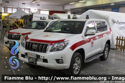 Toyota Land Cruiser
Croce Rossa Italiana
Servizio Emergenze
2° C.I.E. Nord-Ovest
CRI 701 AB - CRI 702 AB
Esposte al REAS 2013
Parole chiave: Toyota Land_Cruiser CRI701AB CRI702AB Reas_2013