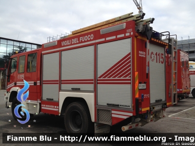 Iveco EuroFire 140E28 4x4 I serie
Vigili del Fuoco
Comando Provinciale di Pisa
Distaccamento di Saline di Volterra (PI)
AutoPompaSerbatoio allestimento Iveco-Magirus
VF 23527
Parole chiave: Iveco EuroFire_140E28_4x4_Iserie VF23527