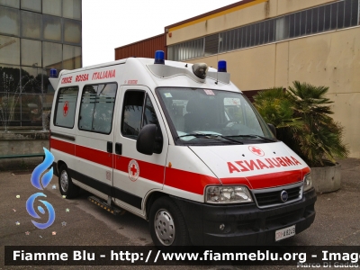 Fiat Ducato III serie
Croce Rossa Italiana
Comitato Provinciale di Pisa
Allestita Alea
CRI A824B
Parole chiave: Fiat Ducato_IIIserie Ambulanza 118_Pisa CRIA824B