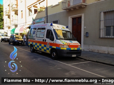 Fiat Ducato II serie
Misericordia di Orciano Pisano 
Allestita MAF
Parole chiave: Fiat Ducato_IIserie Ambulanza Festa_della_Protezione_Civile_2012