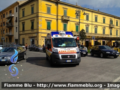 Fiat Ducato X250
Misericordia di Pontedera (PI)
Allestita Aricar
Parole chiave: Fiat Ducato_X250 Ambulanza Festa_della_Protezione_Civile_2012