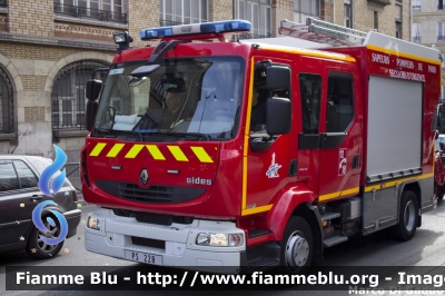 Renault Midlum II serie
France - Francia
Brigade de Sapeurs-Pompiers de Paris
AutoPompaSerbatoio allestimento Sides
Parole chiave: Renault Midlum_IIserie