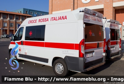 Fiat Ducato X290
Croce Rossa Italiana
Delegazione del Litorale Pisano
Allestita Oregon
Variante lampeggianti e livrea
CRI 913 AD
Parole chiave: Fiat Ducato_X290 Ambulanza CRI913AD