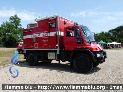 Mercedes-Benz Unimog U500
Vigili del Fuoco
Comando Provinciale di Firenze
Nucelo Radio e Telecomunicazioni
VF 24612
Parole chiave: Mercedes-Benz Unimog_U500 VF24612 protagonisti_della_sicurezza_2011