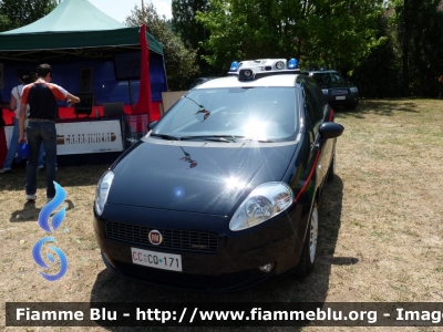 Fiat Grande Punto
Carabinieri
Equipaggiata con sistema EVA
CC CQ 171
Parole chiave: Fiat Grande_Punto CCCQ171