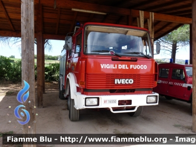 Iveco 190-26
Vigili del Fuoco
Comando Provinciale di Sassari
Distaccamento misto di Arzachena (OT)
AutoPompaSerbatoio allestimento Baribbi
VF 16550
Parole chiave: Iveco 190-26 VF16550