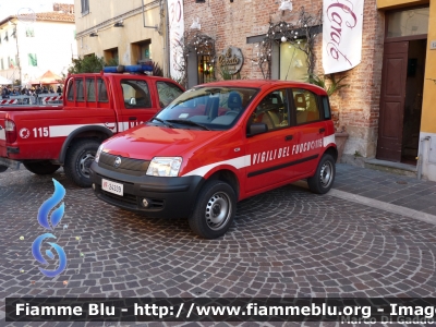 Fiat Nuova Panda 4x4
Vigili del Fuoco
Comando Provinciale di Pisa
VF 24339
Parole chiave: Fiat Nuova_Panda_4x4 VF24339 Befana_VVF_2012