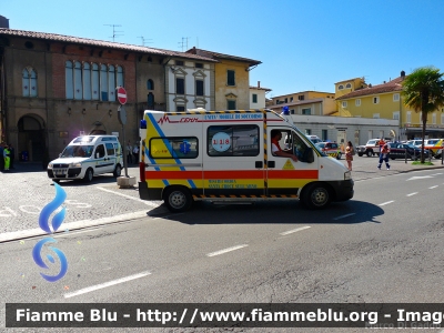 Peugeot Boxer II serie
Misericordia di Santa Croce sull'Arno (PI)
Parole chiave: Peugeot Boxer_IISerie Ambulanza 