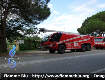 Oshkosh Bai Striker E
Vigili del Fuoco
Distaccamento Aeroportuale di Pisa
VF 25526
Parole chiave: Oshkosh-Bai Striker_E VF25526