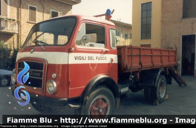 OM Tigrotto 55
Vigili del Fuoco
Autocarro storico
VF 7601
Parole chiave: OM Tigrotto_55 VF7601