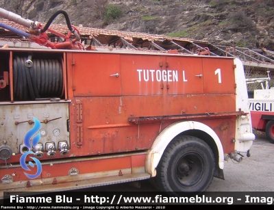 Magirus-Deutz F 125 TLF 16
Bundesrepublik Deutschland - Germania
Werkfeuerwehr OMW Raffinerie Werk Karlsruhe
Servizio Antincendio dell'Impianto di Raffineria OMW 
Veicolo Dismesso
Parole chiave: Magirus-Deutz_F125_TLF16_Werkfeuerwehr OMW_Vigili del Fuoco Germania