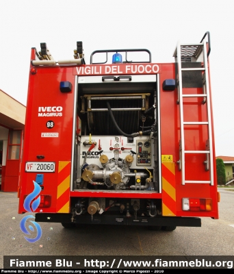 Iveco CityEuroFire 100E21 I serie
Vigili del Fuoco
Comando Provinciale di Milano
Distaccamento Volontario di Inveruno (MI)
AutoPompaSerbatoio allestimento Iveco-Magirus
VF 20060
Parole chiave: Iveco CityEuroFire_100E21_Iserie VF20060