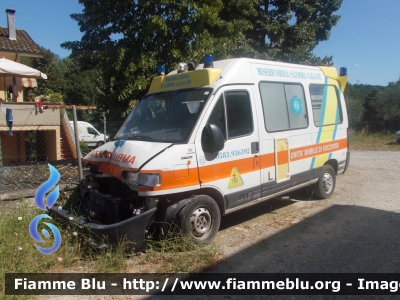 Fiat Ducato II serie
Misericordia Santa Gemma Galgani (LU)
Allestita Maf
CODICE AUTOMEZZO: 5
"Veicolo dismesso"
Parole chiave: Fiat Ducato_IIserie Ambulanza