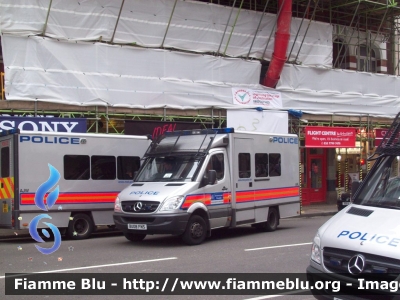 Mercedes-Benz Sprinter III Serie
Great Britain - Gran Bretagna
London Metropolitan Police
Parole chiave: Mercedes-Benz Sprinter_IIIserie