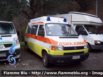 Volkswagen Transporter T4
Misericordia di Le Piastre (PT)
Allestita Mariani Fratelli
CODICE AUTOMEZZO: 101
Parole chiave: Volkswagen Transporter_T4 Ambulanza