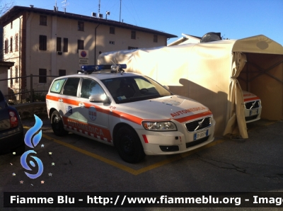 Volvo V50 II serie
Azienda USL 3 Pistoia
Automedica
Allestita Maf
CODICE AUTOMEZZO: C-11
Postazione Ospedale Pacini 
San Marcello Pistoiese (PT)
Parole chiave: Volvo V50_IIserie Automedica