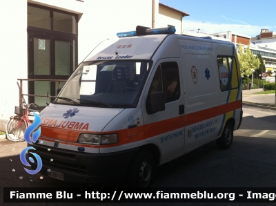 Fiat Ducato II serie
Misericordia di Montemurlo (PO)
Allestita Mariani Fratelli
CODICE AUTOMEZZO: 152
Parole chiave: Fiat Ducato_IIserie Ambulanza