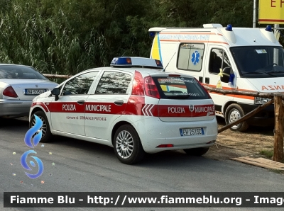 Fiat Grande Punto
Polizia Municipale
Serravalle Pistoiese (PT)
Parole chiave: Fiat Grande_Punto