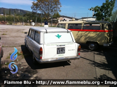 Fiat 2300
Pubblica Assistenza
Croce Verde e Salvamento
Viareggio (LU)
Parole chiave: Fiat 2300