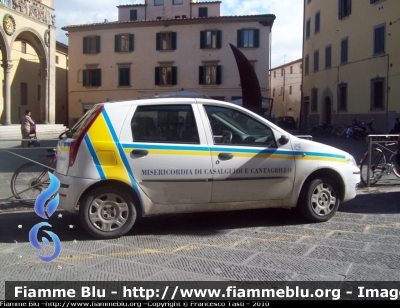 Fiat Punto Classic III Serie
Misericordia di Casalguidi E Cantagrillo
Servizi Sociali
CODICE AUTOMEZZO: 302
"VEICOLO DISMESSO"
Parole chiave: Fiat Punto_IIISerie Servizi_Sociali