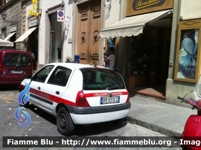 Renault Clio II serie
Polizia Municipale Firenze
CODICE AUTOMEZZO: 44
Parole chiave: Renault Clio_IIserie