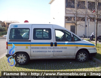 Fiat Scudo I Serie
Misericordia Valli Della Bure E Candeglia
Servizi Sociali
Allestita Maf
CODICE AUTOMEZZO: 453
Parole chiave: Fiat Scudo_Iserie