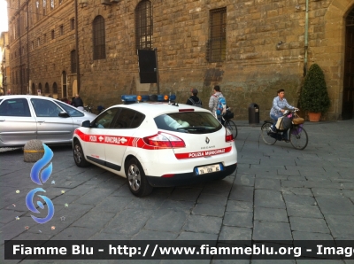 Renault Megane III serie
Polizia Municipale Firenze
CODICE AUTOMEZZO: 56
POLIZIA LOCALE YA 008 AG
Parole chiave: Renault Megane_IIIserie PoliziaLocaleYA008AG