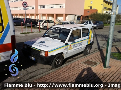 Fiat Panda II serie
Misericordia di Monsummano Terme (PT)
Servizi Sociali
CODICE AUTOMEZZO: 565

Parole chiave: Fiat Panda_IIserie