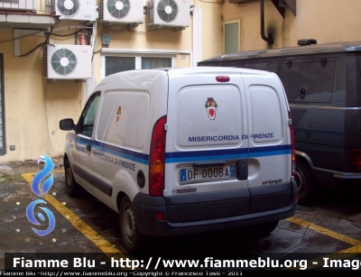 Renault Kangoo II Serie 
Misericordia Di Firenze
Servizi Sociali
CODICE AUTOMEZZO: 69
Parole chiave: Renault Kangoo_IISerie Servizi_Sociali