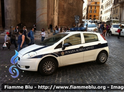 Fiat Grande Punto
Polizia di Roma Capitale
Parole chiave: Fiat Grande_Punto