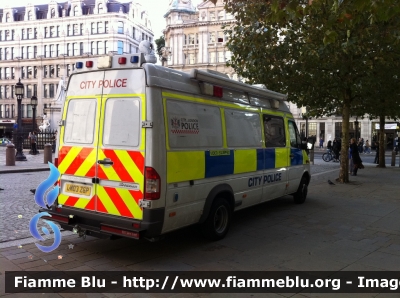 Mercedes-Benz Sprinter II serie
Great Britain - Gran Bretagna
City of London Police
Ufficio Mobile
Parole chiave: Mercedes-Benz Sprinter_IIserie