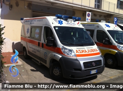 Fiat Ducato X250
Pubblica Assistenza
Societa' Soccorso Pubblico
Larciano (PT)
Allestita Mariani Fratelli
CODICE AUTOMEZZO: 58
Sostituisce il Fiat Ducato III serie
Parole chiave: Fiat Ducato_X250 Ambulanza