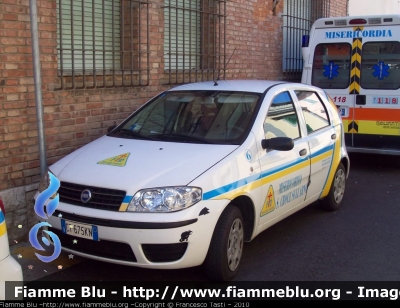 Fiat Punto III Serie
Misericordia di Santa Croce Sull'Arno
Servizi Sociali
CODICE AUTOMEZZO: 6
Parole chiave: Fiat Punto_IIISerie Servizi_Sociali