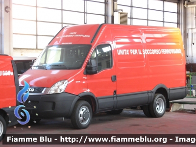 Iveco Daily IV serie restyle
Vigili del Fuoco
Comando Provinciale di Milano
Unità per il Soccorso Ferroviario
Esemplare unico
Fotografato prima dell'immatricolazione 
VF 26518 
Parole chiave: Iveco Daily_IVserie_restyle VF26518