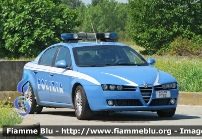 Alfa Romeo 159
Polizia di Stato
Squadra Volante
POLIZIA F7507
Parole chiave: Alfa_Romeo 159 Squadra_Volante POLIZIA_F7507