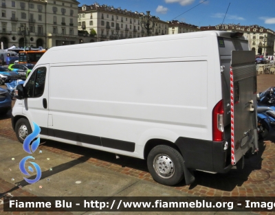 Fiat Ducato X290
Polizia di Stato
Polizia Stradale
Officina Mobile
in scorta al Giro d'Italia 2024
Automezzo 43
Parole chiave: Fiat Ducato_X290 Polizia_Stradale Officina_Mobile Giro_d_Italia_2024