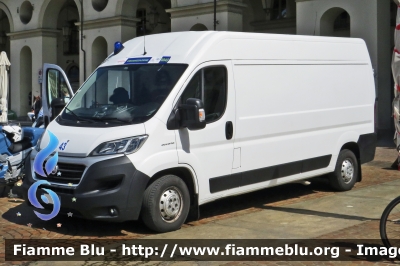 Fiat Ducato X290
Polizia di Stato
Polizia Stradale
Officina Mobile
in scorta al Giro d'Italia 2024
Automezzo 43
Parole chiave: Fiat Ducato_X290 Polizia_Stradale Officina_Mobile Giro_d_Italia_2024