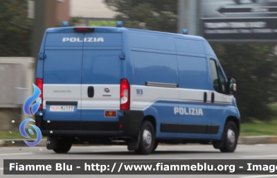 Fiat Ducato X290
Polizia di Stato
Reparto Mobile
POLIZIA M4533
Parole chiave: Fiat Ducato X290 Reparto_Mobile POLIZIA M4533