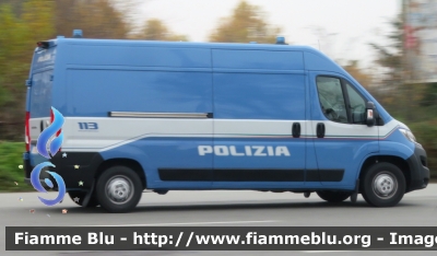 Fiat Ducato X290
Polizia di Stato
Reparto Mobile
POLIZIA M4533
Parole chiave: Fiat Ducato X290 Reparto_Mobile POLIZIA M4533