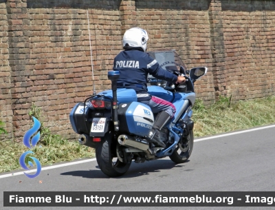 Yamaha FJR 1300 II serie
Polizia di Stato
Polizia Stradale
Allestimento Elevox
POLIZIA G3151
in scorta al Giro d'Italia 2022
Moto "8"
Parole chiave: Yamaha FJR 1300 II serie POLIZIA G3151 Giro_d_Italia_2022