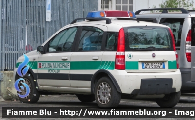 Fiat Nuova Panda 4X4 Climbing I serie
Polizia Municipale
Comune di Moncalieri (TO)
Allestimento Ciabilli
Parole chiave: Fiat Nuova Panda 4X4 Climbing I serie Polizia Municipale Moncalieri