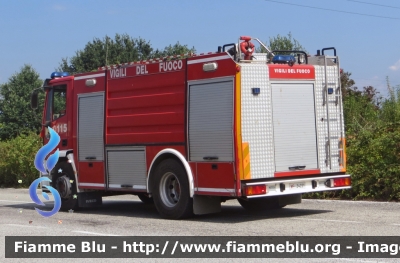 Iveco EuroCargo 180E28 II serie
Vigili del Fuoco
Comando Provinciale di Torino
Distaccamento Volontario di Volpiano
AutoBottePompa allestimento Scelza
VF24221
Parole chiave: Iveco EuroCargo 180E28 II serie Vigili del Fuoco Torino Volpiano AutoBottePompa VF 24221