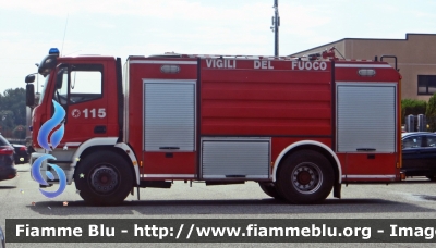 Iveco EuroCargo 180E28 II serie
Vigili del Fuoco
Comando Provinciale di Torino
Distaccamento Volontario di Volpiano
AutoBottePompa allestimento Scelza
VF24221
Parole chiave: Iveco EuroCargo 180E28 II serie Vigili del Fuoco Torino Volpiano AutoBottePompa VF 24221