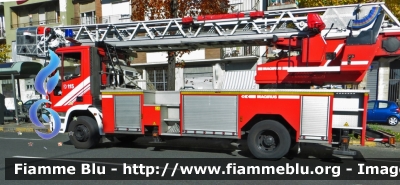 Iveco EuroFire 150E27 I serie
Vigili del Fuoco
Comando Provinciale di Torino
AutoScala allestimento Iveco-Magirus
- esemplare ricondizionato Fortini a seguito di un incidente, con mascherina della II serie -
VF 22224

Parole chiave: Iveco EuroFire 150E27 I serie Vigili del Fuoco Torino Fortini VF 22224