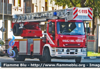 Iveco EuroFire 150E27 I serie
Vigili del Fuoco
Comando Provinciale di Torino
AutoScala allestimento Iveco-Magirus
- esemplare ricondizionato Fortini a seguito di un incidente, con mascherina della II serie -
VF 22224

Parole chiave: Iveco EuroFire 150E27 I serie Vigili del Fuoco Torino Fortini VF 22224