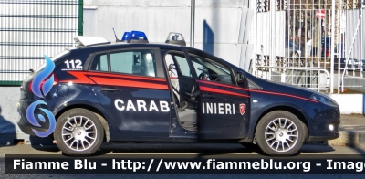 Fiat Nuova Bravo
Carabinieri
Nucleo Operativo Radiomobile
CC DE 718
Fornitura con nuovi dispositivi luminosi 
Federal Signal Trident Solaris Led con spot bianchi integrati e faretto di ricerca a Led
Parole chiave: Fiat Nuova Bravo Carabinieri Nucleo Operativo Radiomobile CC DE 718