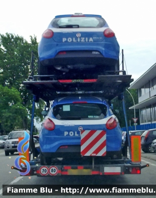 Fiat Nuova Bravo
Polizia di Stato
Squadra Volante
Esemplari in fase di consegna
Variante con cerchi da 16''
Parole chiave: Fiat Nuova_Bravo