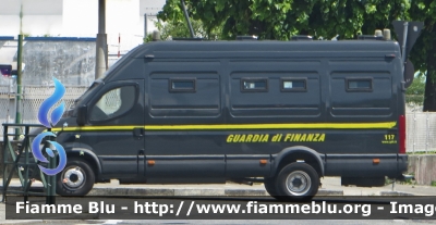 Iveco Daily III serie
Guardia di Finanza
GdiF 539 BA

- variante nuova livrea -
Parole chiave: Iveco Daily III serie Guardia di Finanza GdiF 539 BA